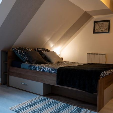 Appartement Au Centre Ville Historique Le Vieux Langres Esterno foto
